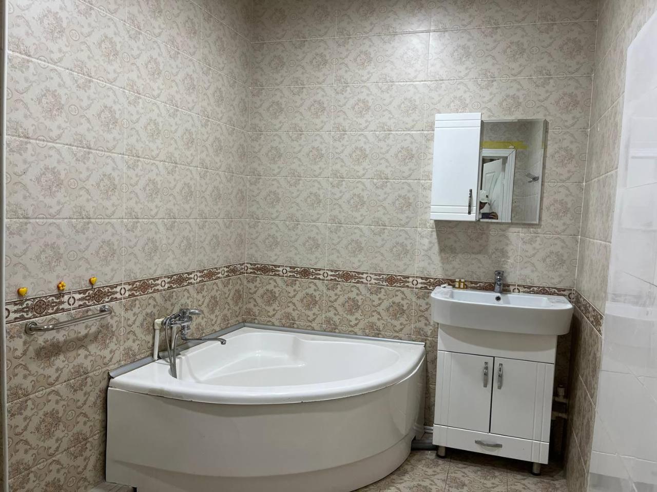 Home Alone Hotel Tashkent Exterior photo